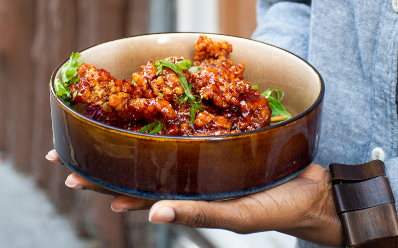Ugonna K FOOD HORANG OUT KFOOD FRANCE Ugonna Anieke Culture coréenne K-Phenomen Restaurants coréens Paris