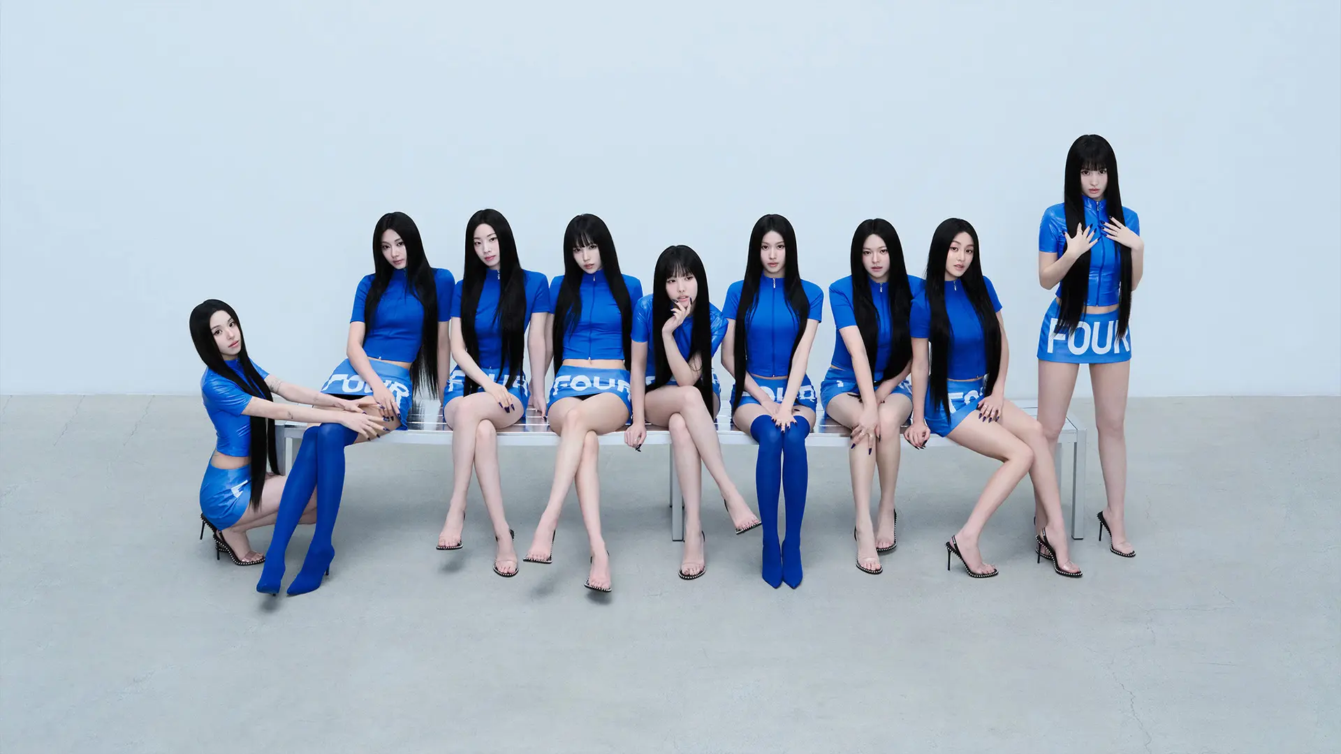 TWICE [THIS IS FOR] WORLD TOUR - Accor Arena Paris 2026, HORANGOUT